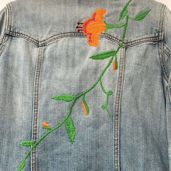 Vintage Gap embroidered jacket - Picture 4 of 11